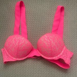 Victoria’s Secret 34a pink lace push-up bra